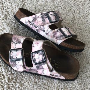 Sandal